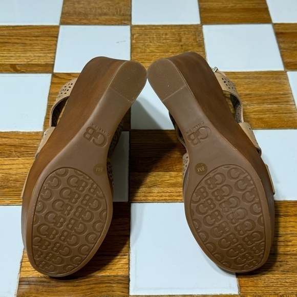 Gianni Bini Soo-Good DK Siera Tan Leather Wedges Size 8 Women - Picture 8 of 10